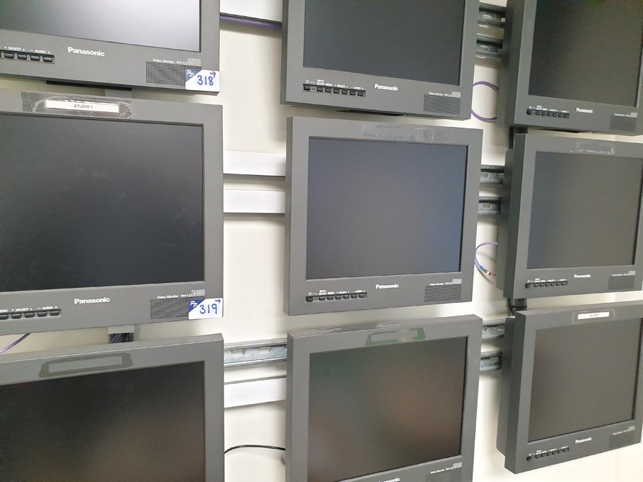 3x Panasonic WV-LD1500 video monitors