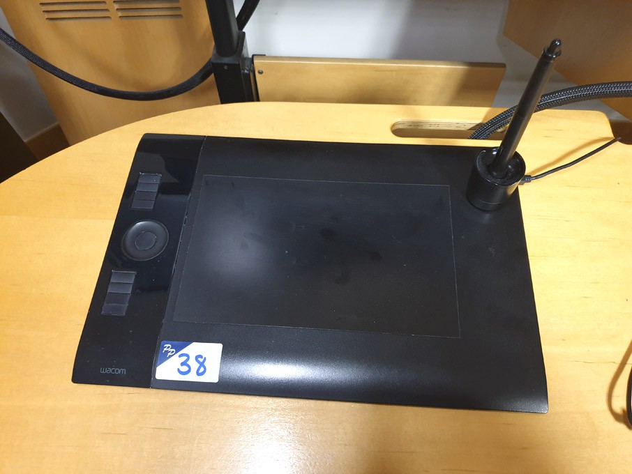 Wacom Intuas PTK-640 professional wireless graphic...