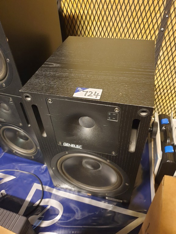 Genelec 1031A bi-amplified monitoring speaker