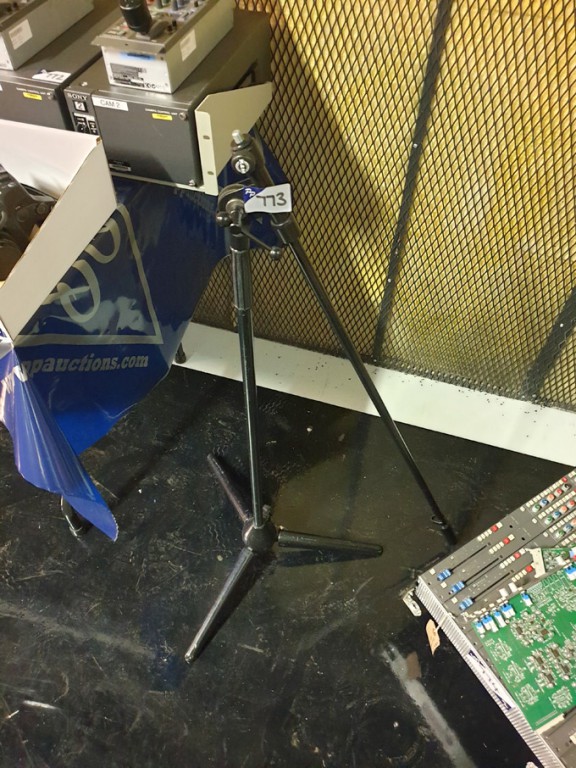 K&M microphone boom stand
