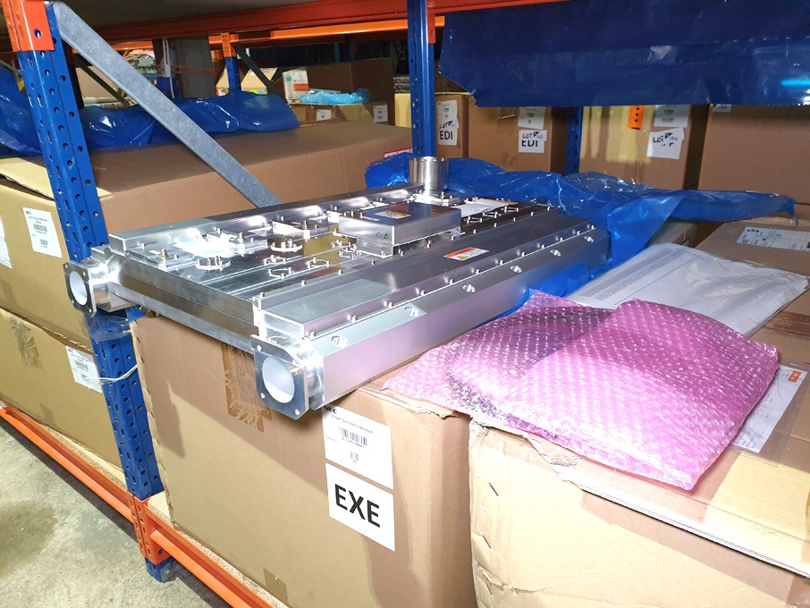 NEC DTU-H10 6 way divider / combiner (boxed & unus...