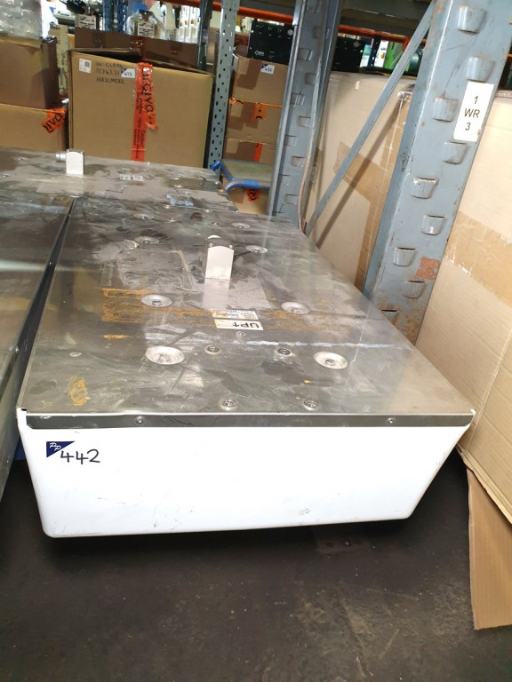Sira UTV-02 panel antenna - Lot located at: PP Sa...