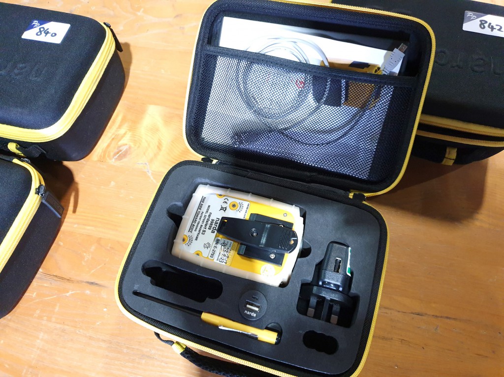 Nardalert S3 broadband personnel monitor in case (...