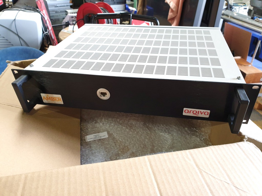2x Amber Technical Solutions L723R T box trays, 24...
