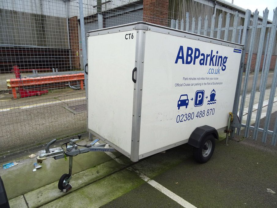 Armitages single axle towable boxed trailer, 750kg...
