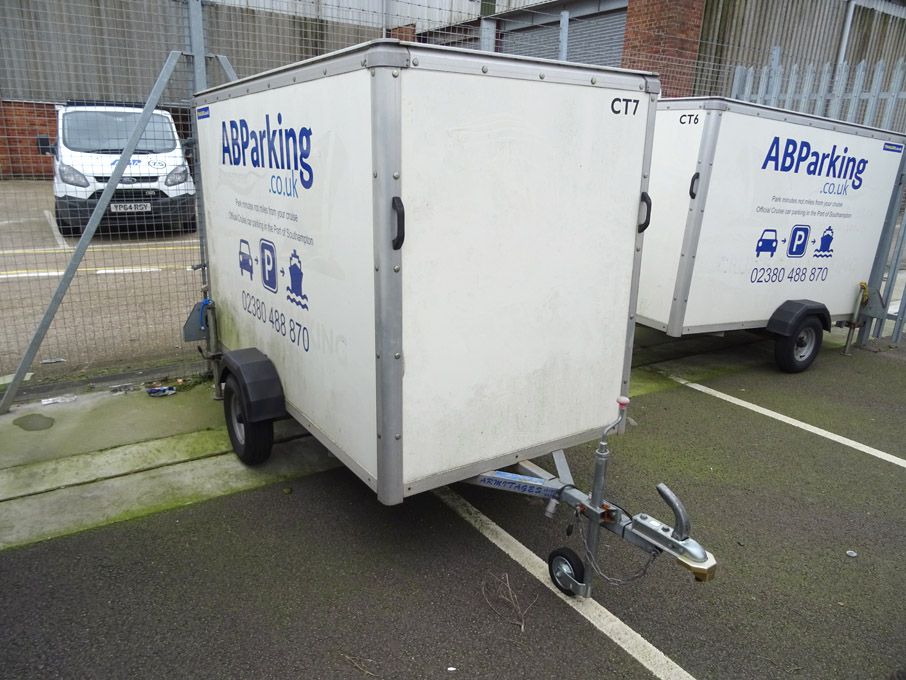 Armitages single axle towable boxed trailer, 750kg...