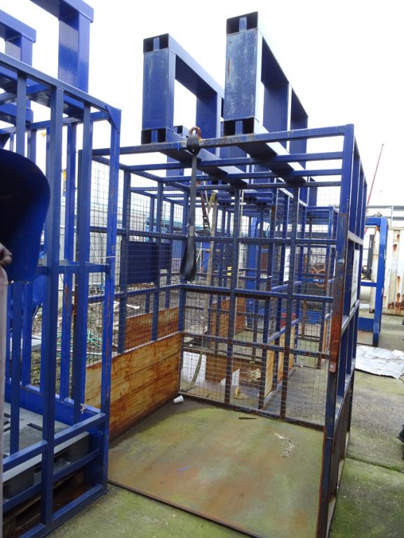 Cruise ship style loading cage, 2.5 ton SWL, 1850x...
