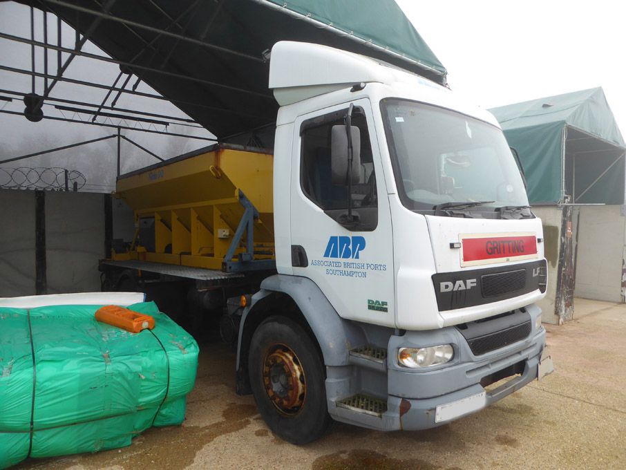 DAF Trucks FALF55 220 HGV2 gritter lorry, Nido90 g...