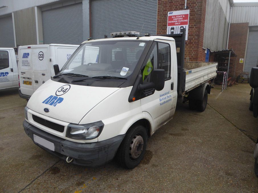 Ford Transit 90T350 MWB diesel tipper, 5 speed, wh...