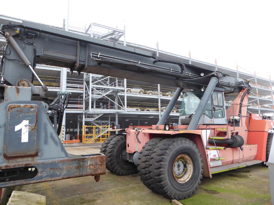 Kalmar DRF450-65S5 Contchamp container loading FLT...