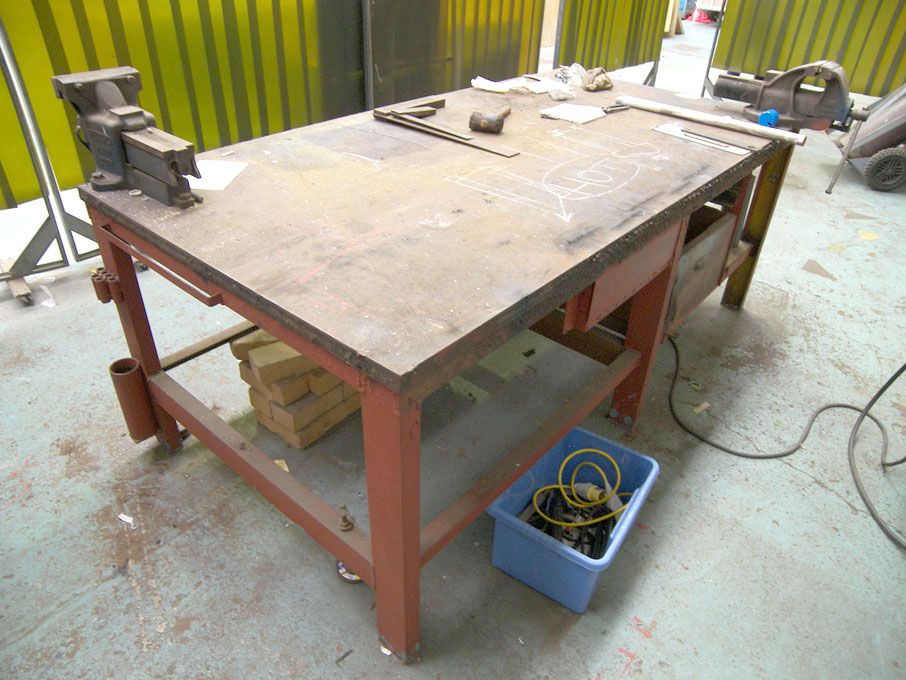 2400x1200mm metal welding table with 2x Record hea...