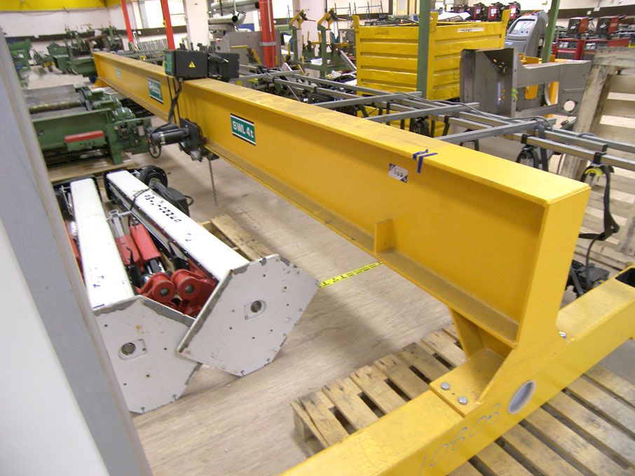 Pelloby 4 ton single girder crane, 9m approx span...