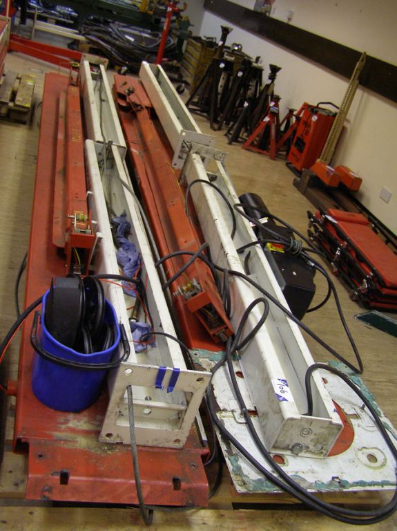 Stenhoj 4 post vehicle lift, 5200kg capacity