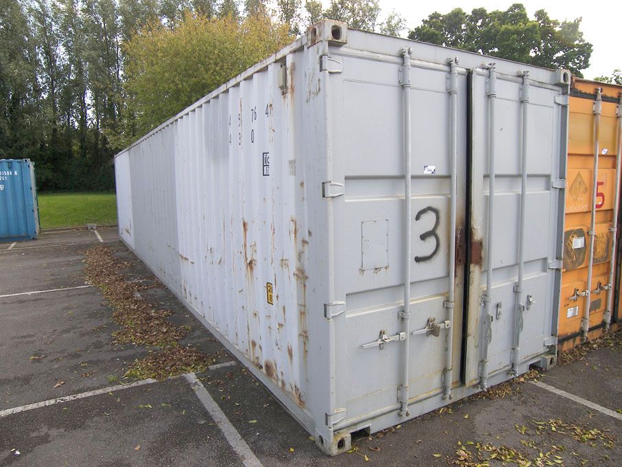 40ft steel shipping container, 12035mm (L) x 2347....