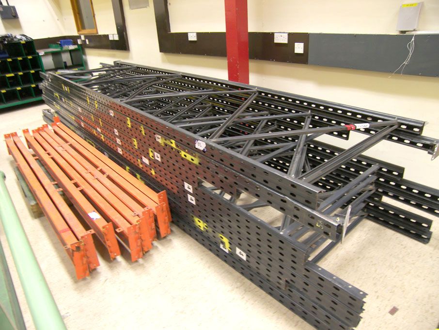 10x Link 51M heavy duty pallet racking uprights, 1...