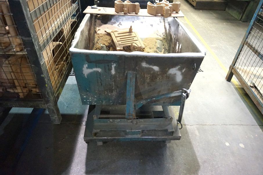 Mobile forkable tipping skip, 800x900mm