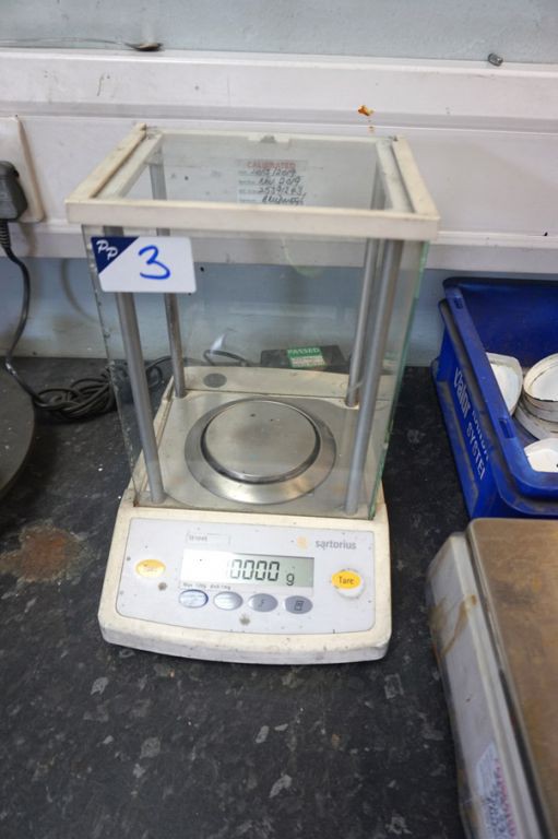 Sartorius TE124S digital balance scales, 120g x 0....