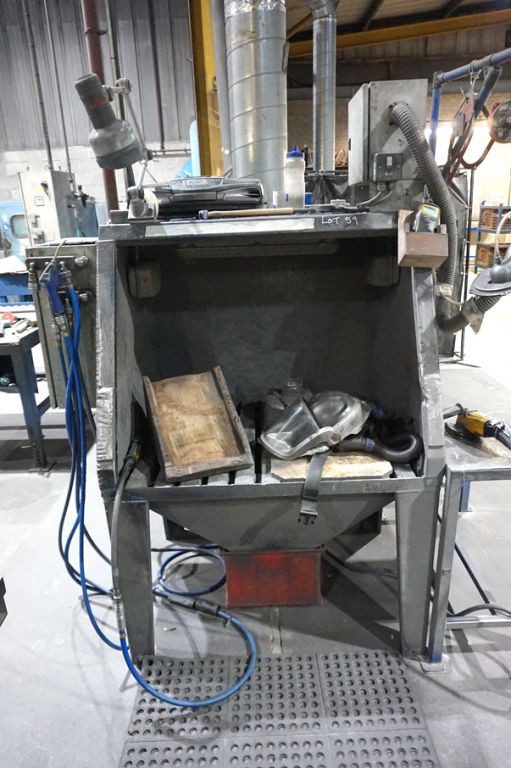 1000mm wide fettling booth
