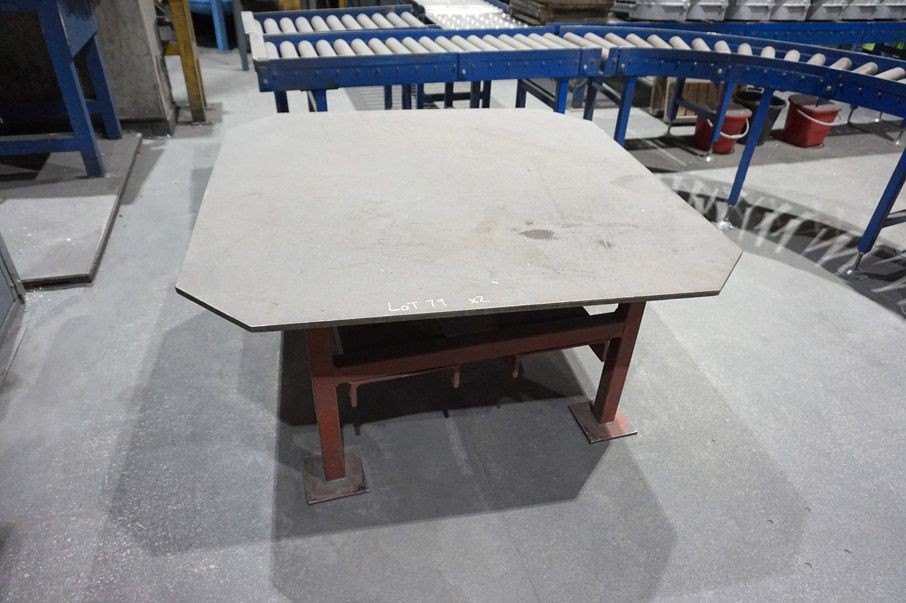 2x 1200mm wide rotating tables