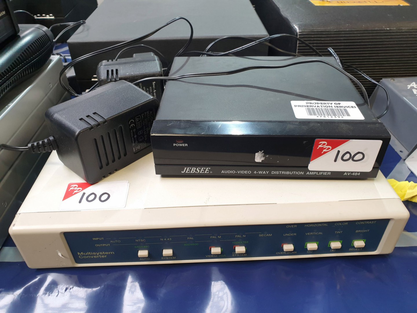 Jebsee AV-484 audio / video distribution amp, CDM...