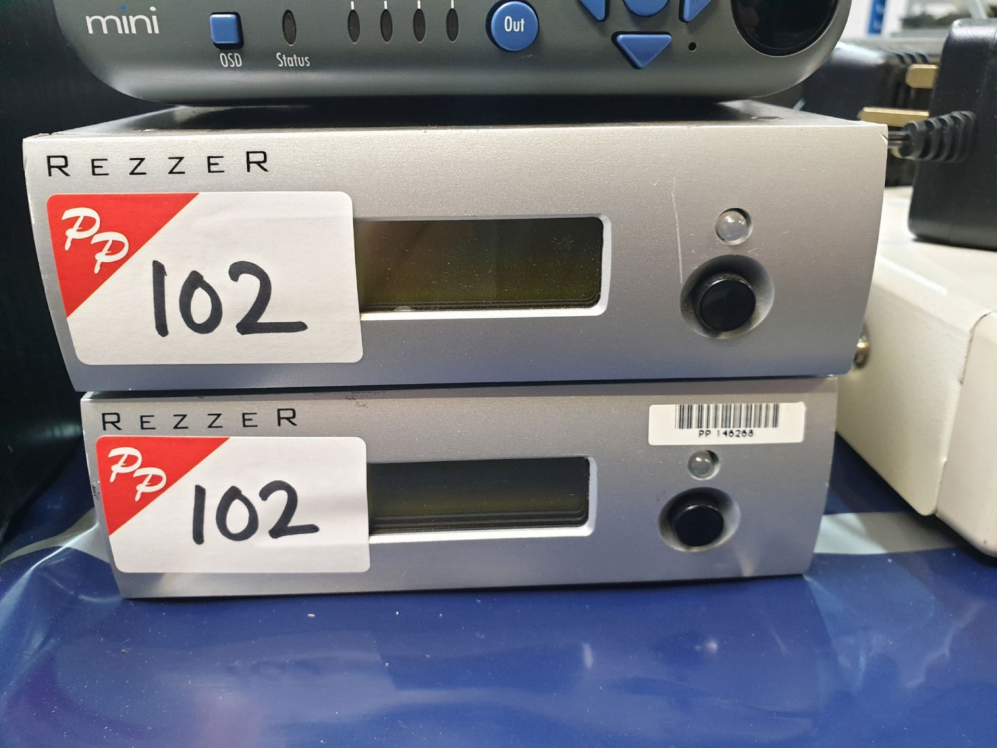 2x Rezzer RI external hard drive units - Lot locat...