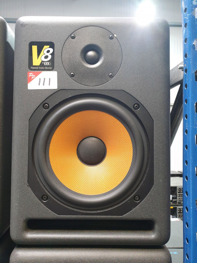 KRK V8 bi-amplified studio monitor loudspeaker - L...