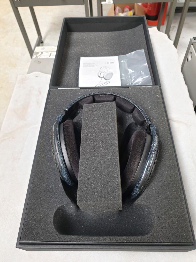 Sennheiser HD600 professional headphones (boxed) (...