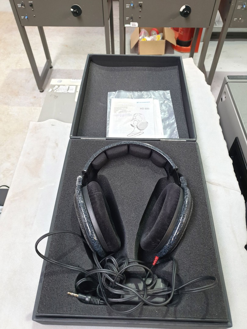 Sennheiser HD600 professional headphones (boxed) (...