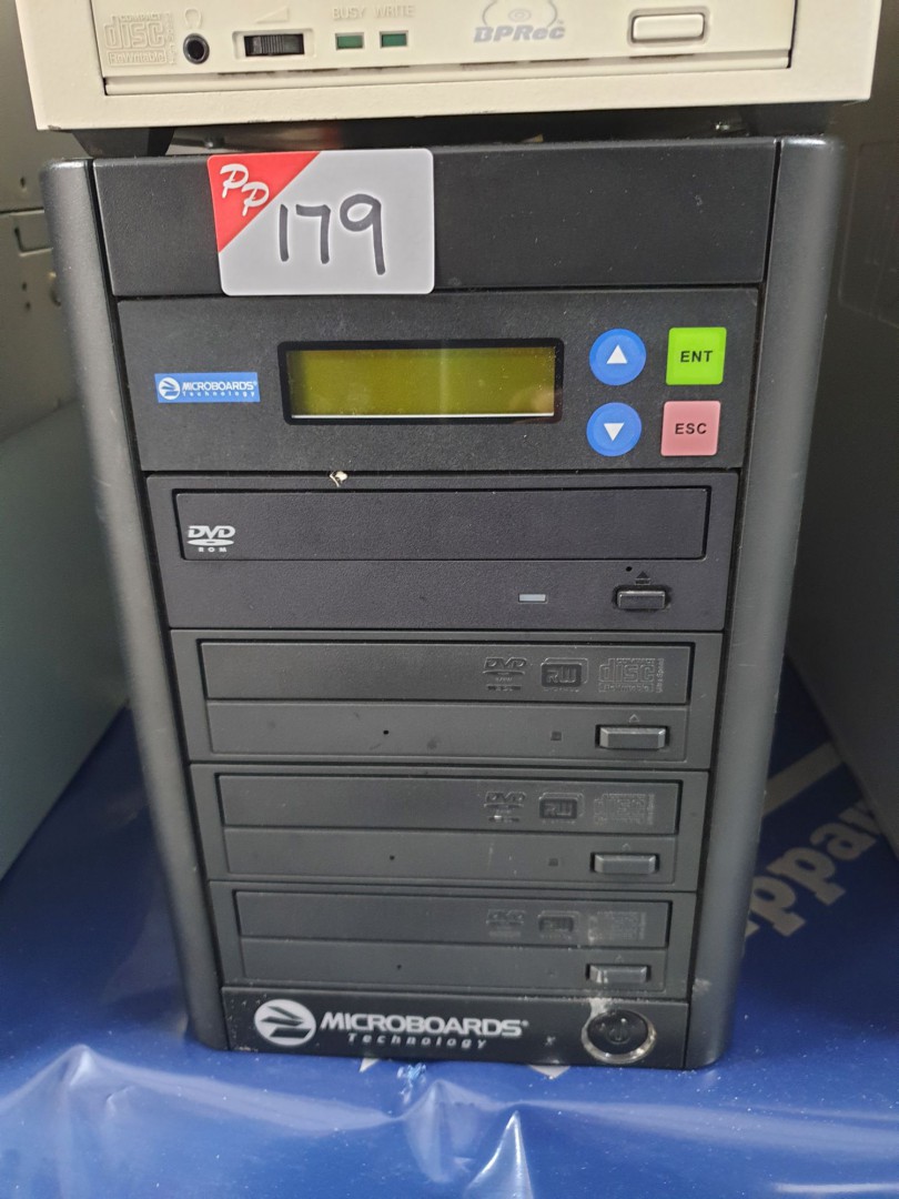 Verity Systems 4 slot DVD / CD duplicator - Lot lo...