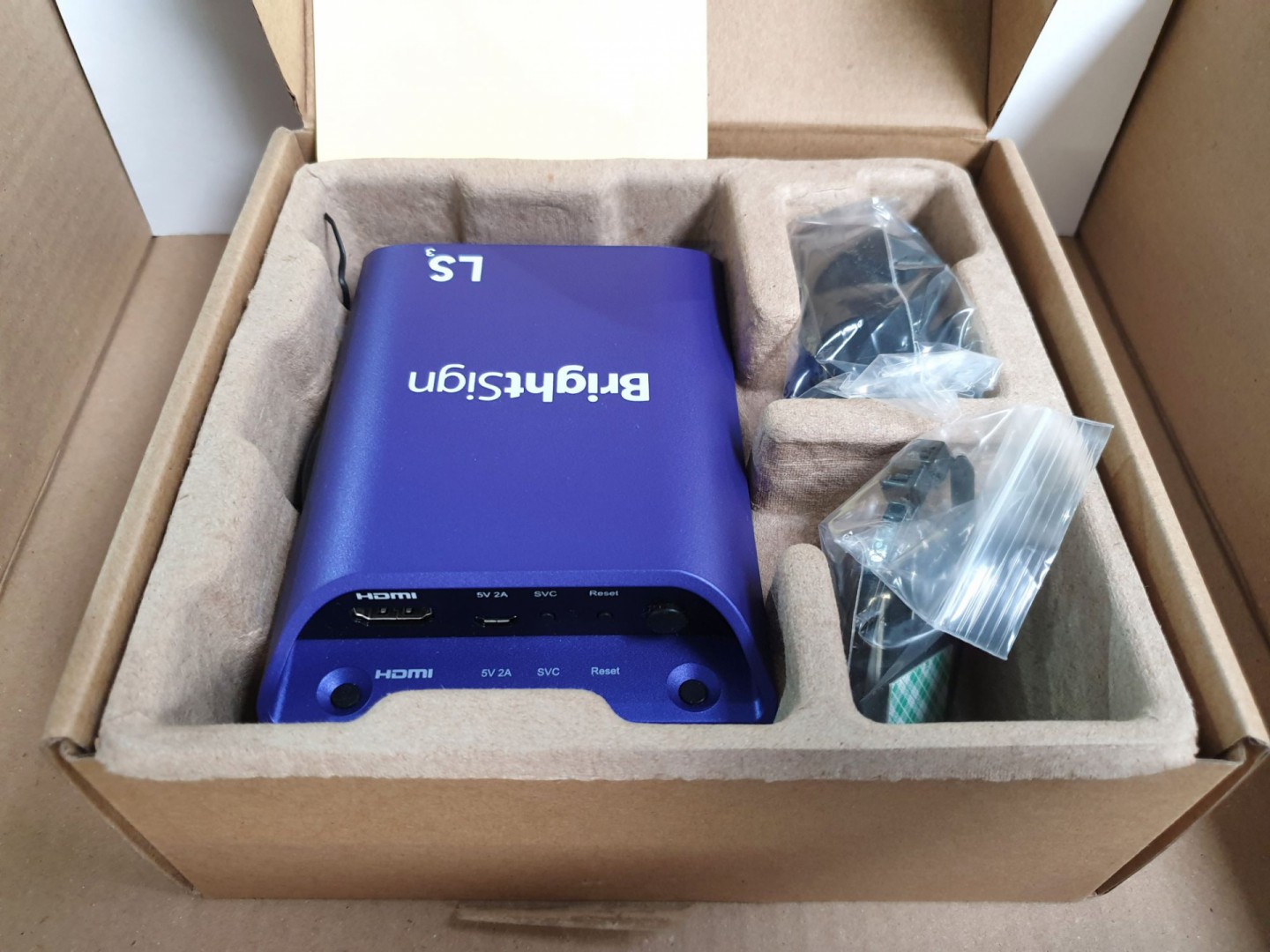 Bright Sign LS3 standard I/0 player (boxed & unuse...