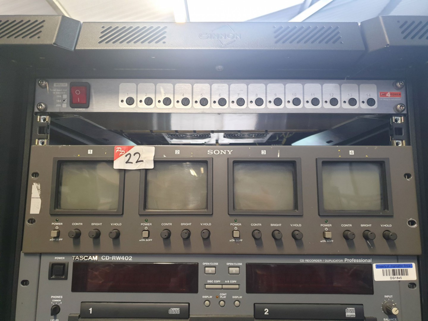 Sony PVM-4B1E black & white video monitor (rack ty...