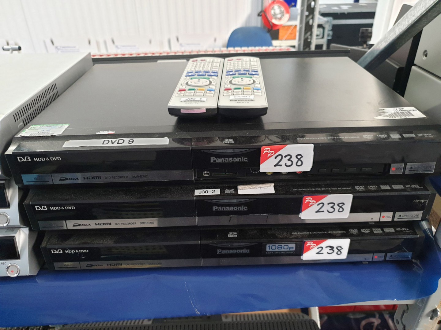 3x Panasonic DMR-EX87 DVD recorders - Lot located...