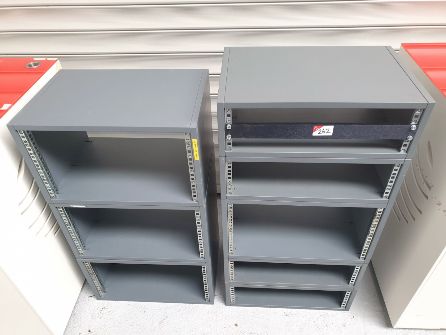 8x various grey component racks - Lot located at:...