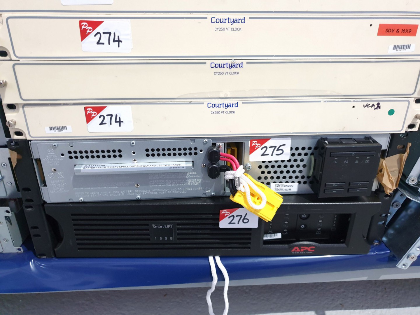 APC SMT 1500R MI2U rack type UPS - Lot located at:...