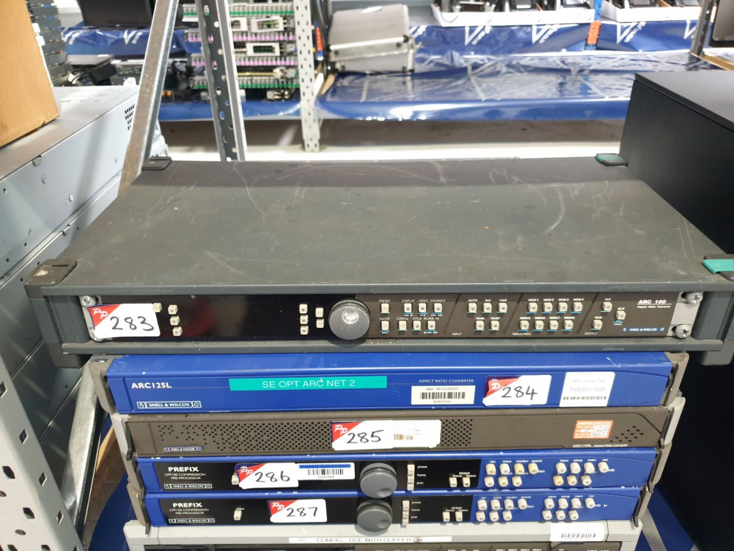Snell & Wilcox ARC 100 aspect ratio converter - Lo...