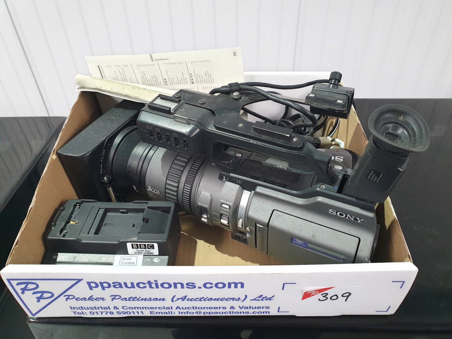 Sony DSR-PD150P digital camcorder, 2x PD150/VX2000...
