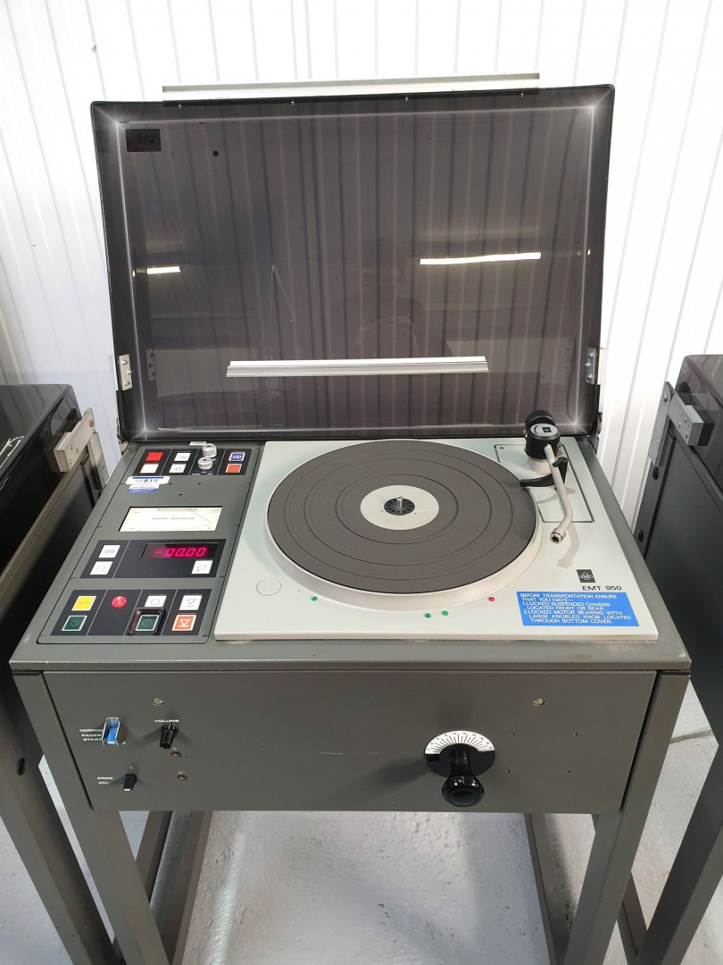 EMT 950 broadcast turntable, s/n 57114 - Lot locat...