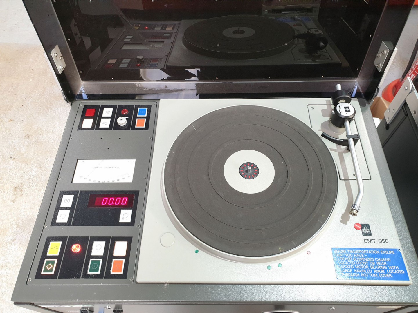 EMT 950 broadcast turntable, s/n 52035 - Lot locat...