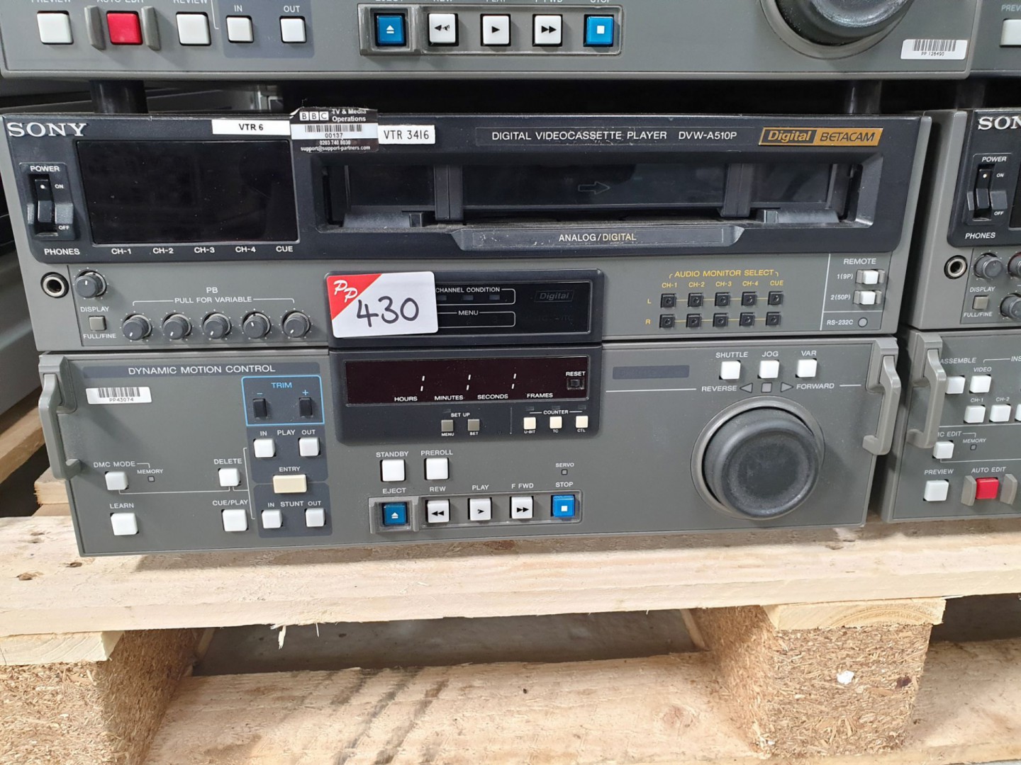 Sony DVW-A510P digital video cassette player - Lot...