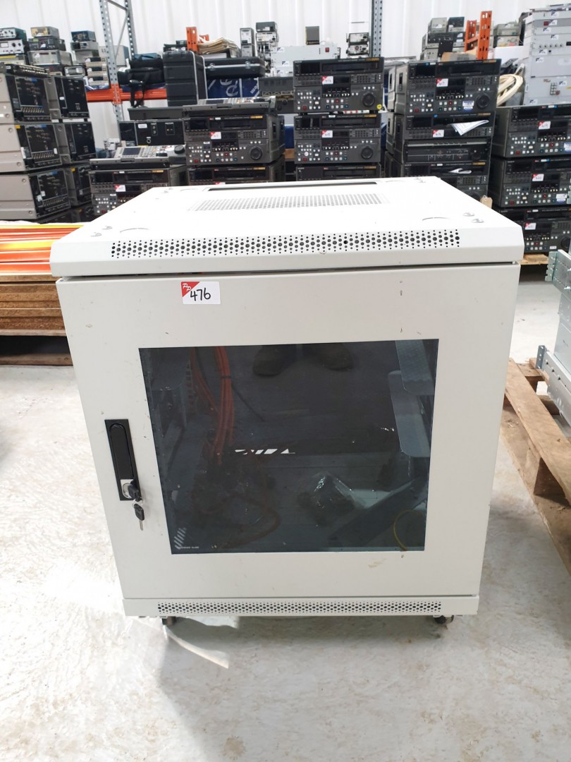 Mobile server cabinet - Lot located at: PP Saleroo...