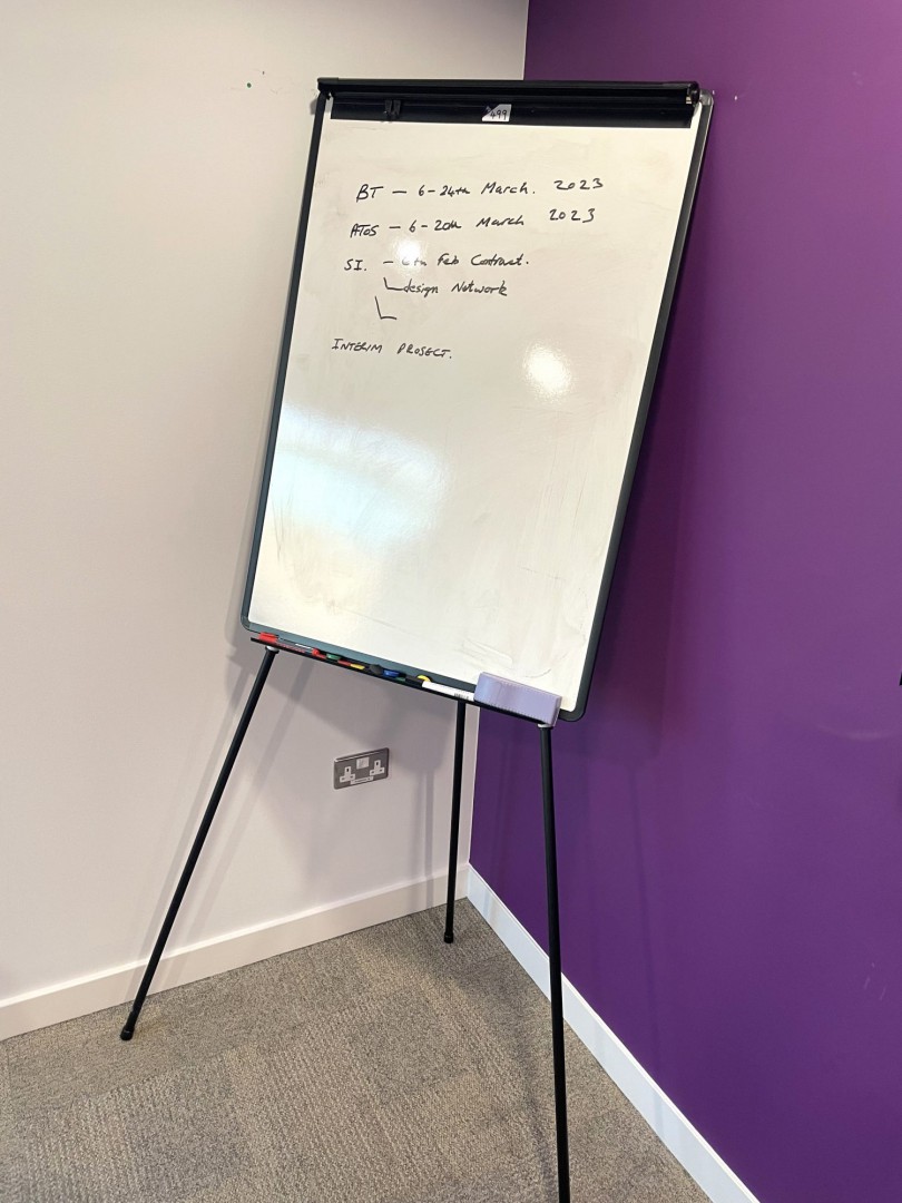 Free standing flip chart white board, 750x1000mm -...