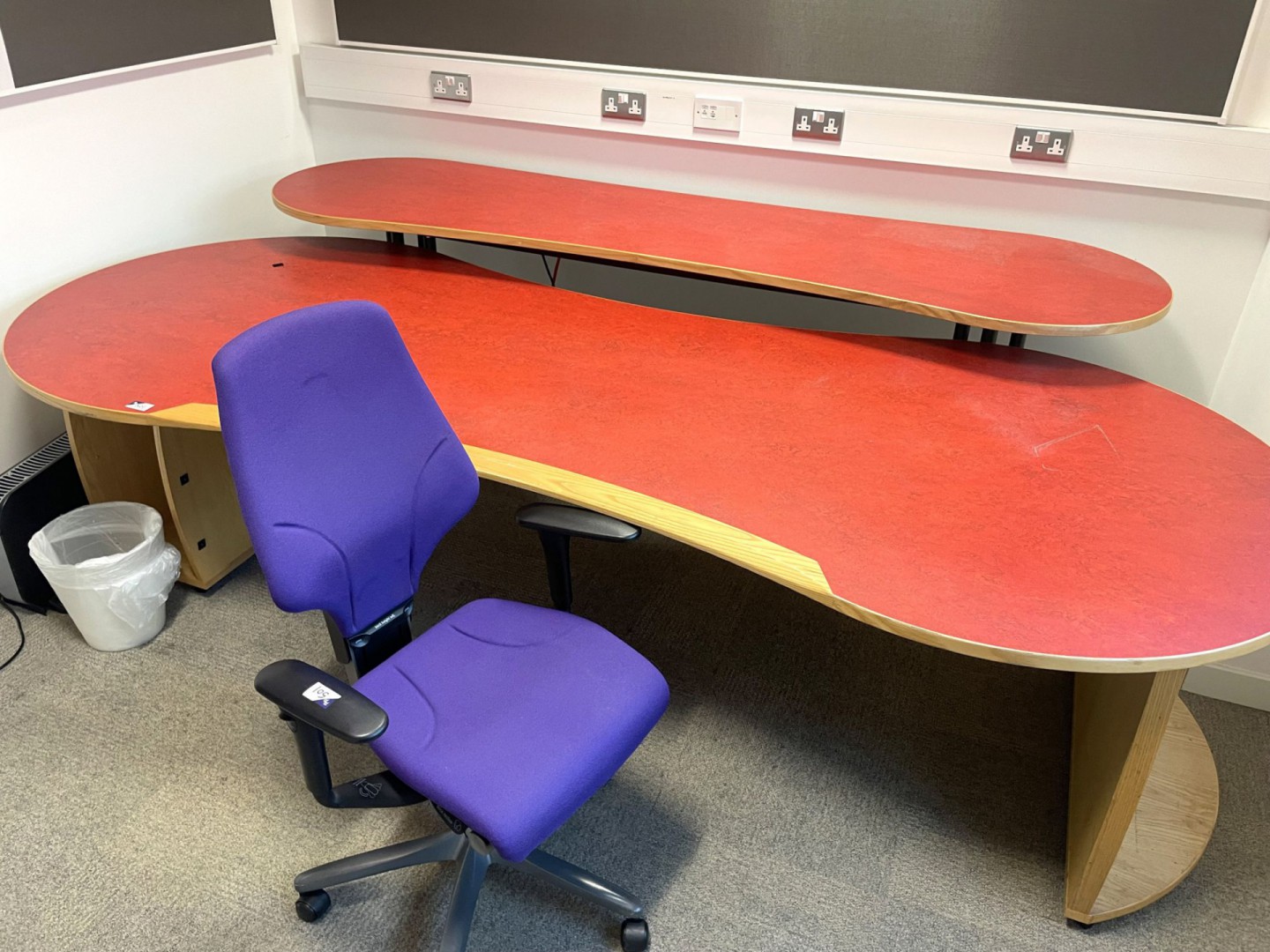 Red curved 2 tier RF studio desk, 3000x1200mm, 260...