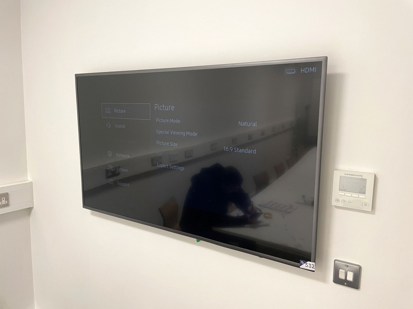 Samsung UE55K5500AK LED TV with remote (no stand /...