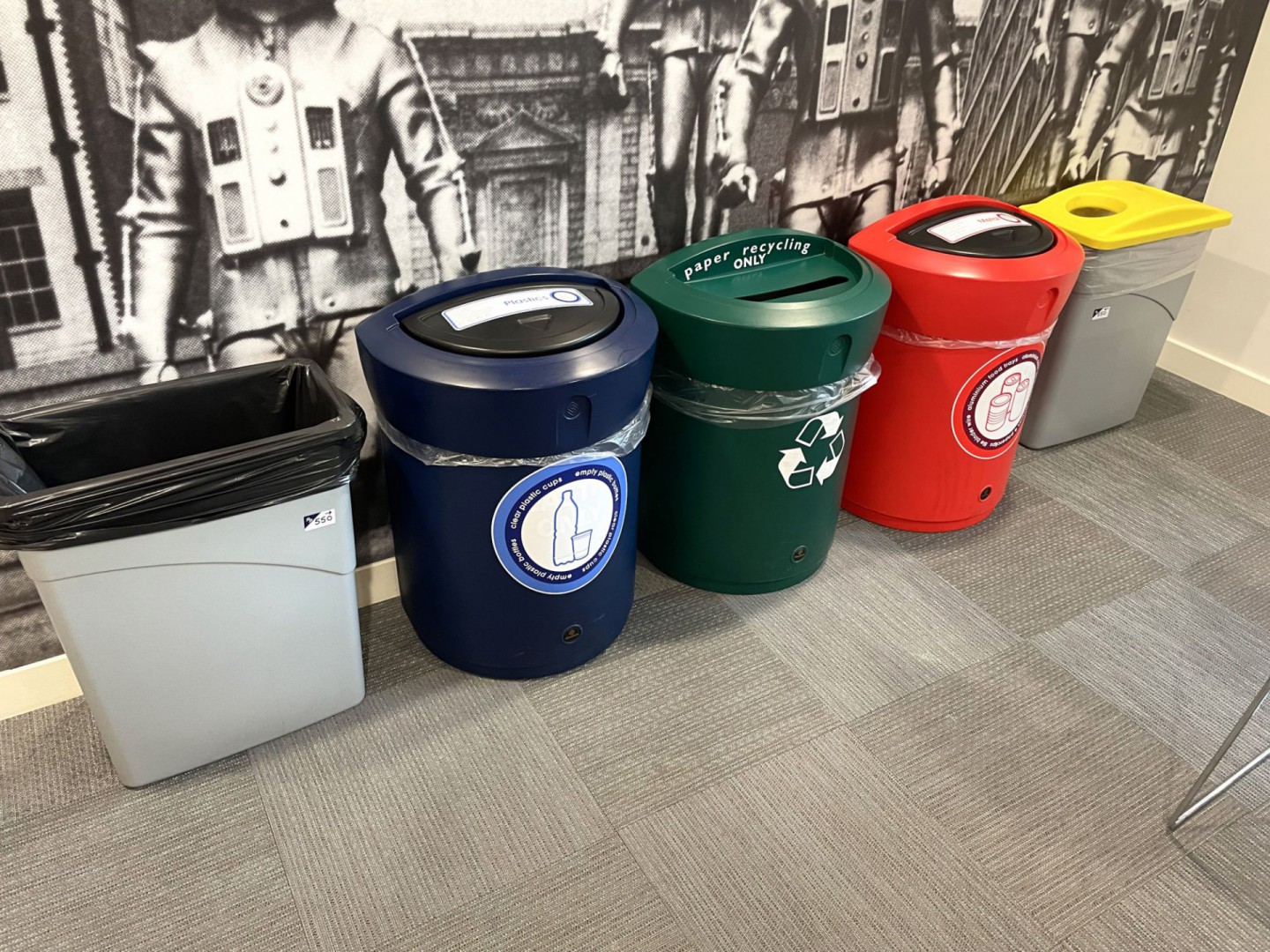5x various plastic waste / recycling bins - Lot lo...