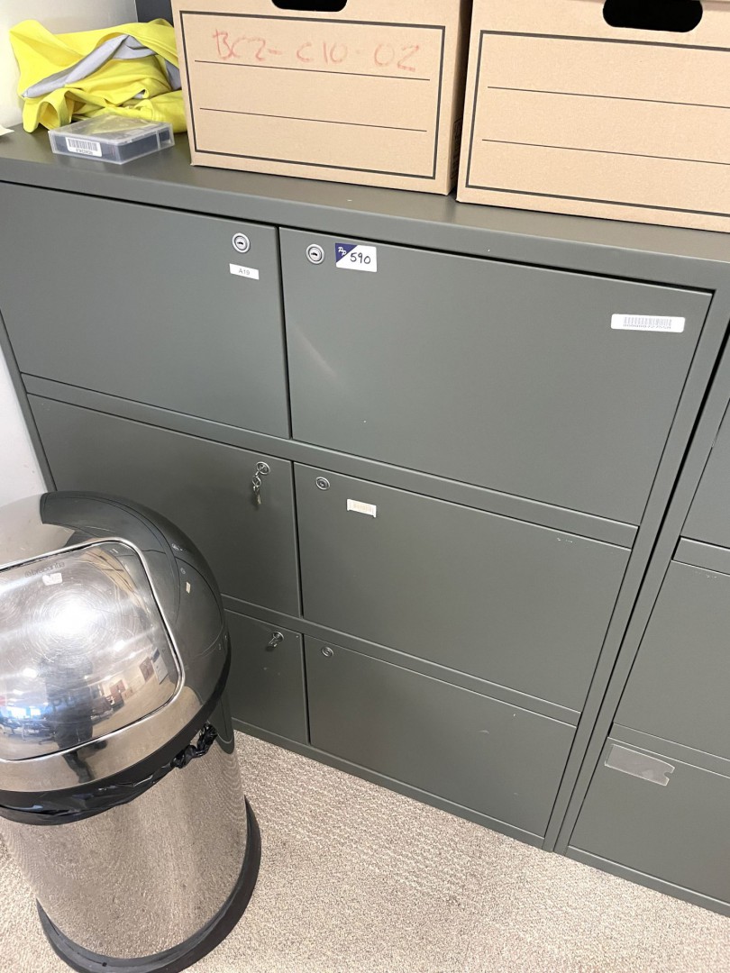 Green metal 6 compartment storage lockers, 1000x11...
