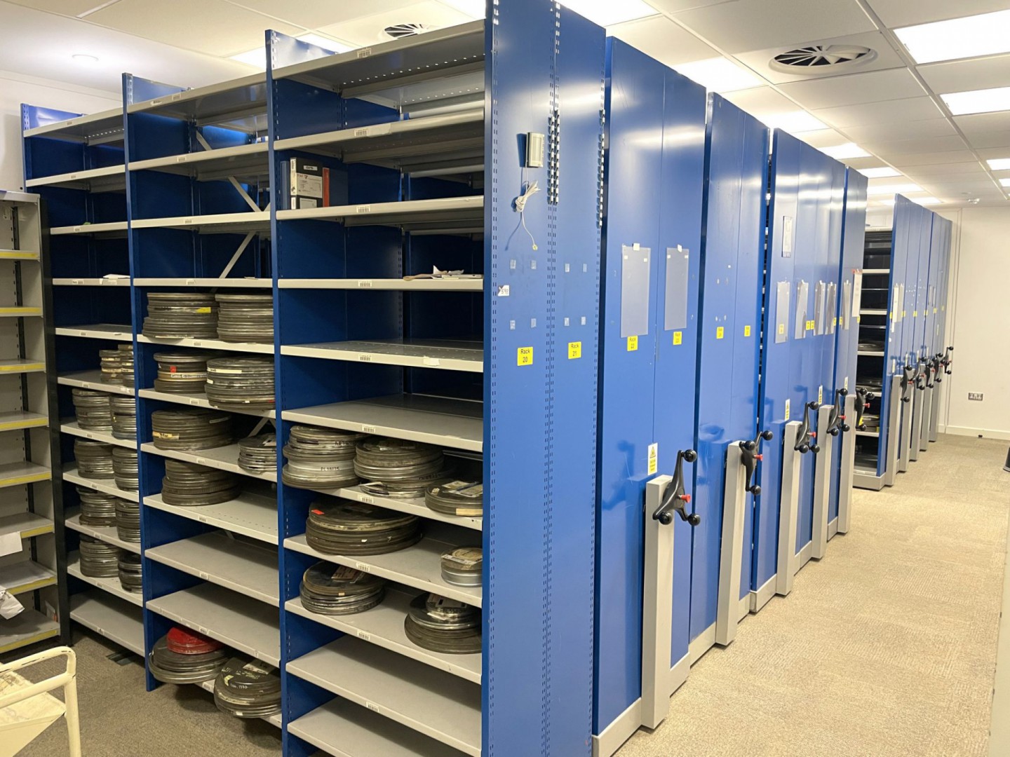 Storage Systems 6 section roller storage system, 1...