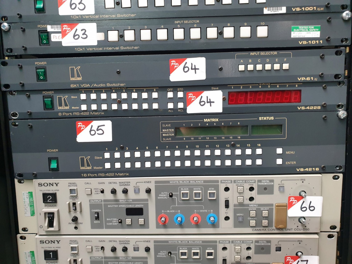Kramer VS-4216 16 port RS-422 matrix - Lot located...