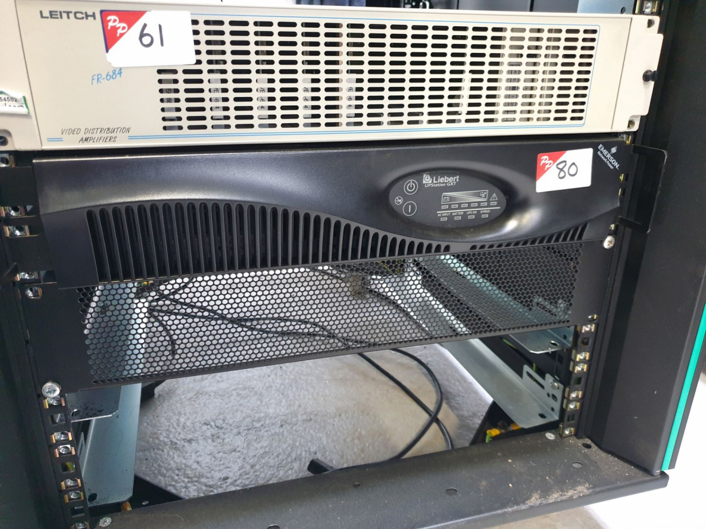 Emerson Liebert GXT2-1000RT 230 rack type UPS - Lo...