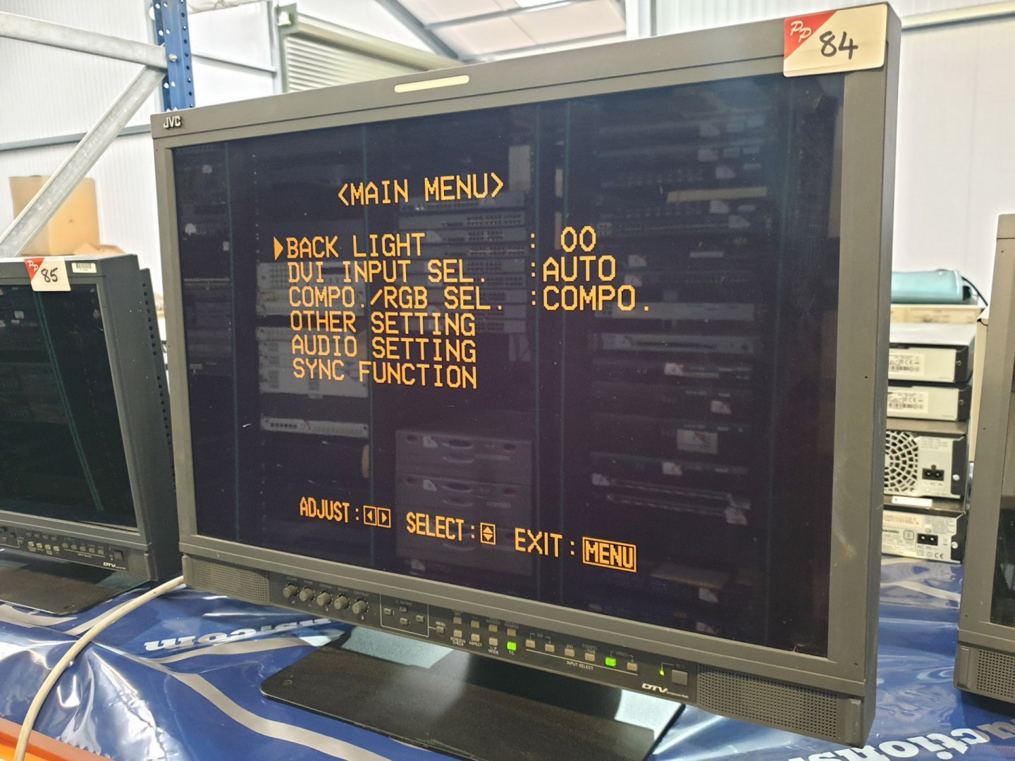 JVC DT-V20LID multiformat LCD monitor on stand - L...