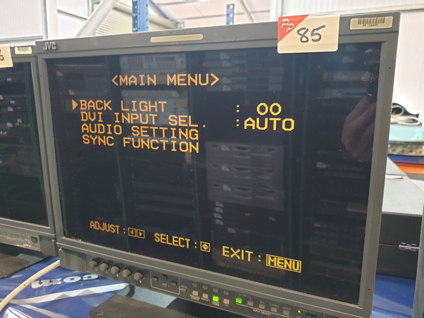 JVC DT-V17L3D multiformat LCD monitor on stand - L...